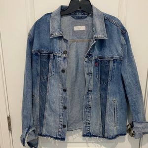 Levi’s altered trucker jacket.  Size L. Like new.  Rare style.
